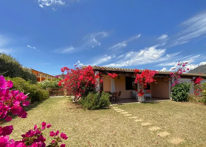 Apartman Casa Boeri - Vista Mare Con Piscina E Giardino Abba Urci *